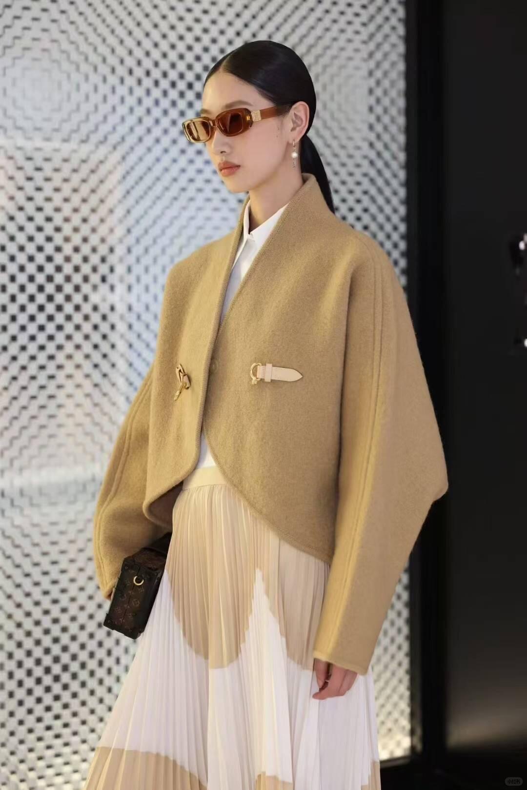 루이비통 여성 울 니트 케이프 코트(해외 배송)